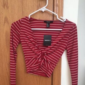 Long sleeve crop top